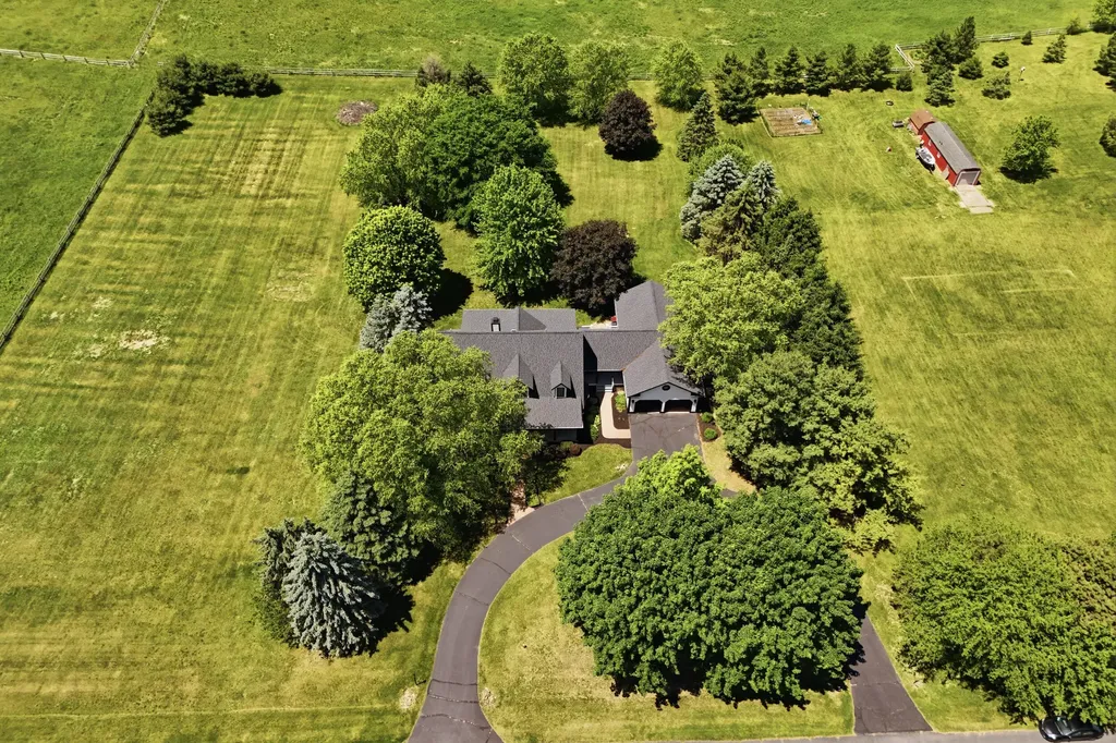 9835 Oak Pointe Lane Salem Township MI 48167
