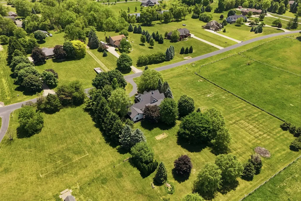 9835 Oak Pointe Lane Salem Township MI 48167