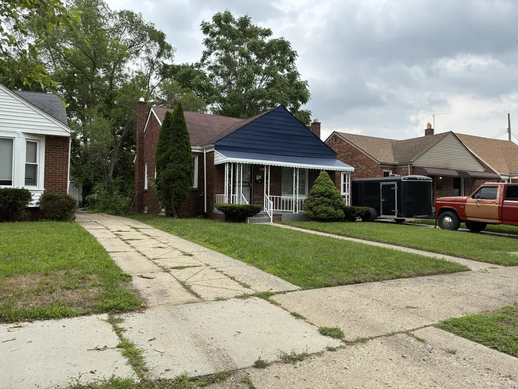 19450 Woodingham Drive Detroit City MI 48221