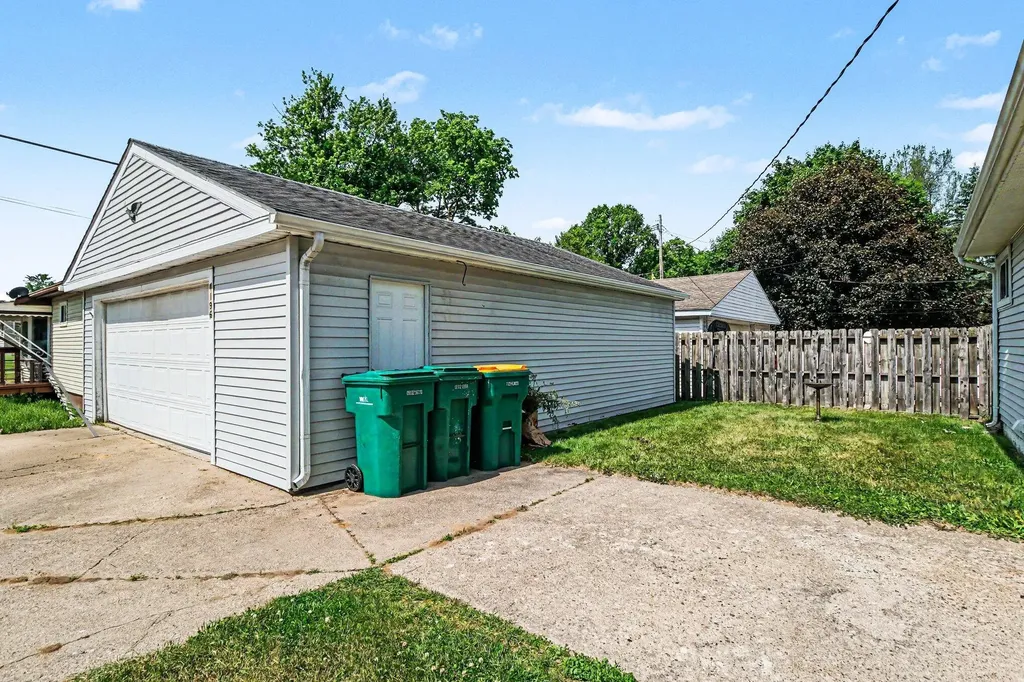 1196 Shirley Drive Ypsilanti Charter Township MI 48198
