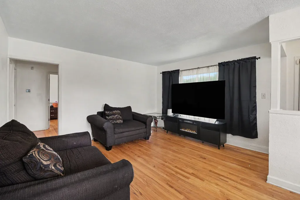 1196 Shirley Drive Ypsilanti Charter Township MI 48198