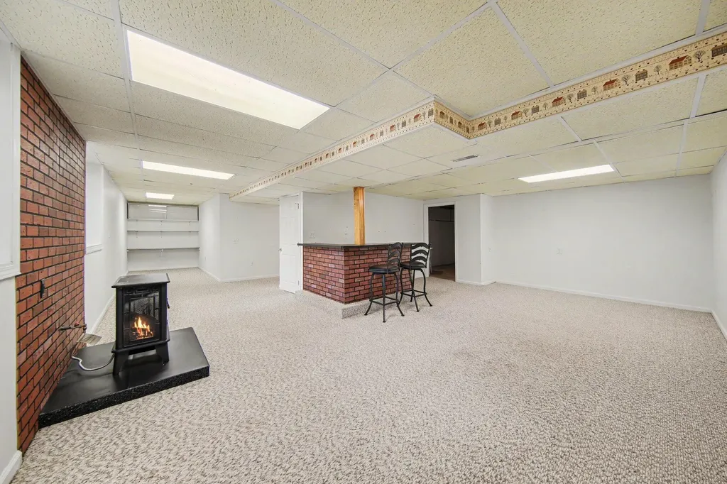 103 Ridgeview Court Grass Lake Village MI 49240