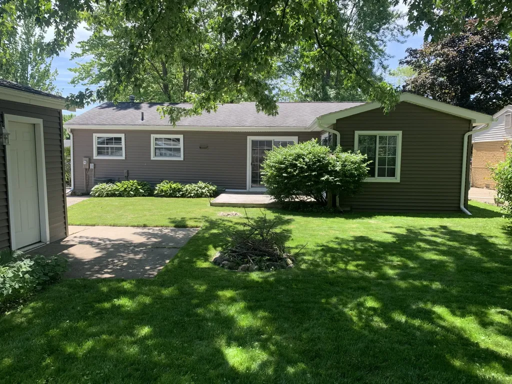 42032 Mcbride Avenue Van Buren Charter Township MI 48111