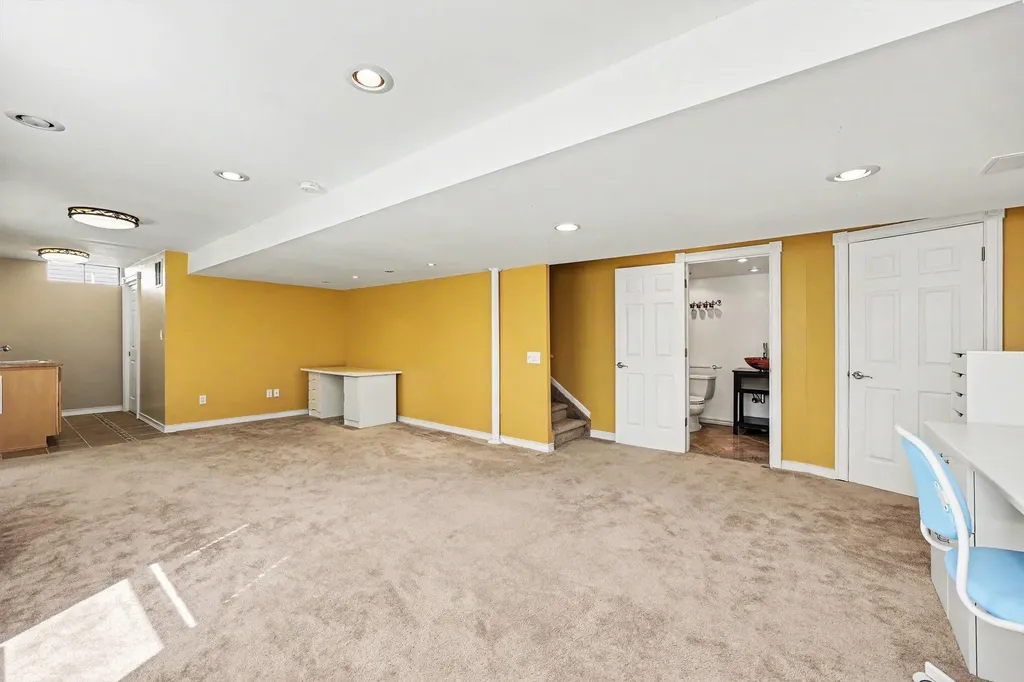 6323 Creekside Circle Ypsilanti Charter Township MI 48197