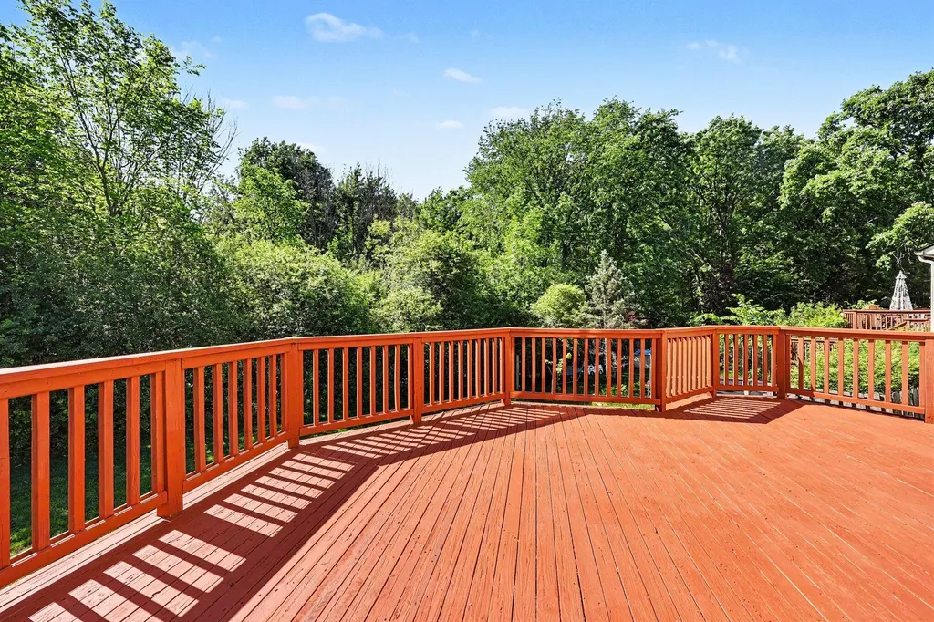6323 Creekside Circle Ypsilanti Charter Township MI 48197