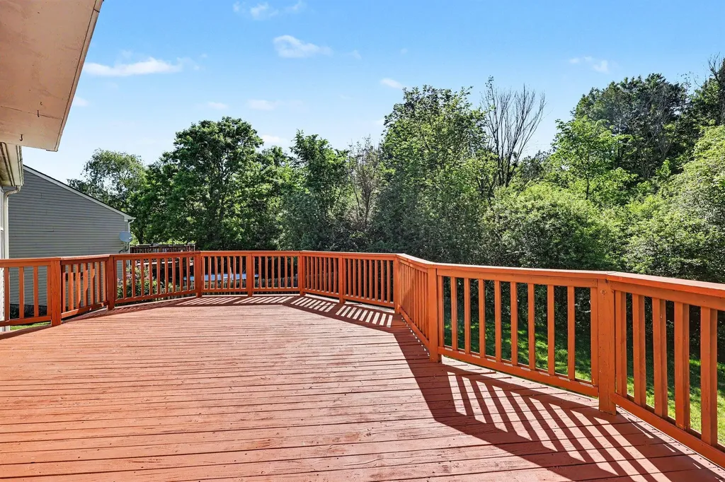 6323 Creekside Circle Ypsilanti Charter Township MI 48197