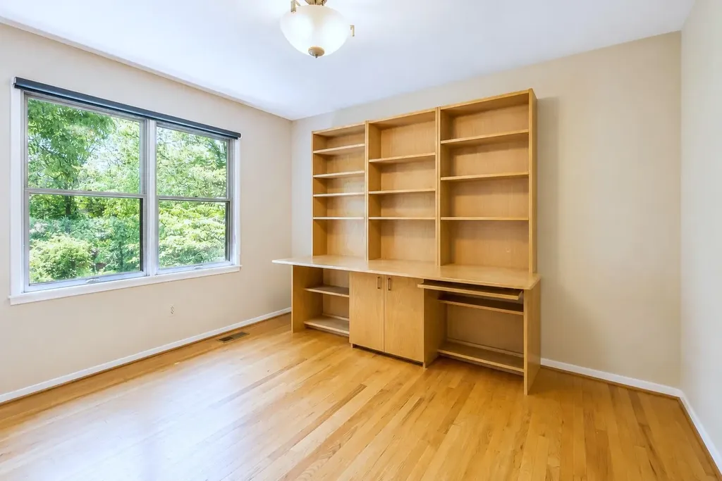 2365 Delaware Drive Ann Arbor City MI 48103