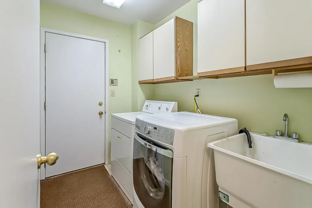 2365 Delaware Drive Ann Arbor City MI 48103