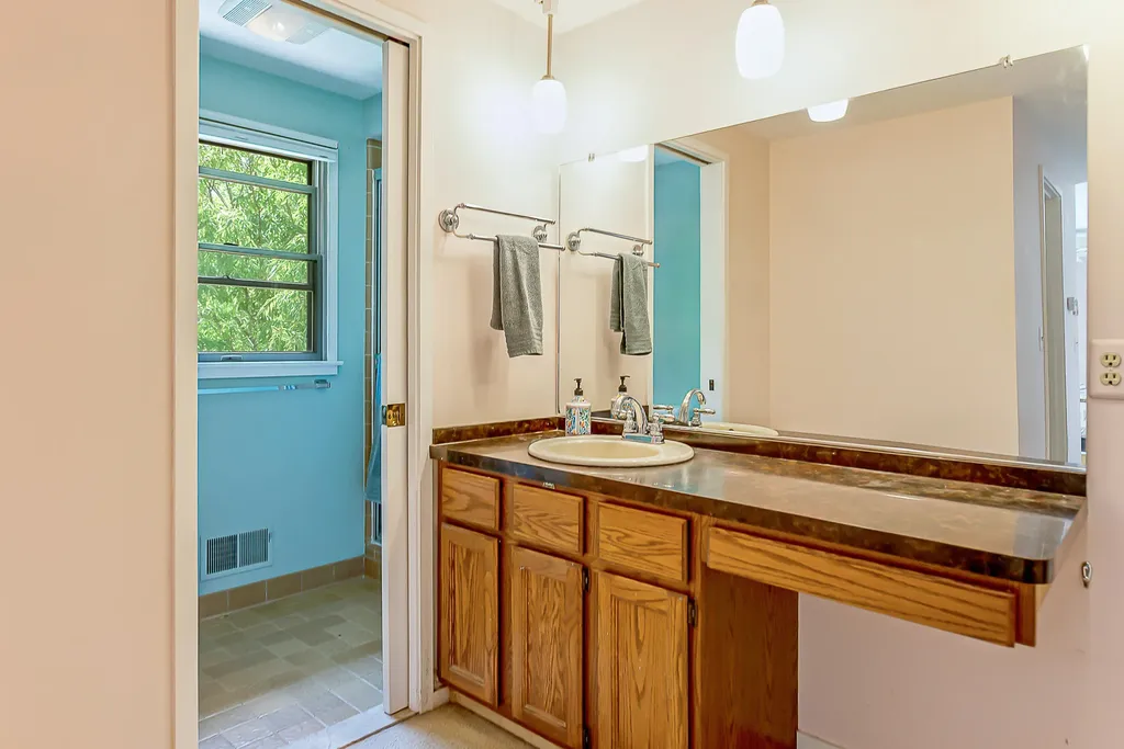 2365 Delaware Drive Ann Arbor City MI 48103