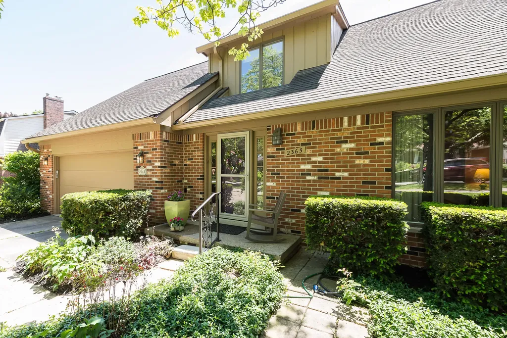 2365 Delaware Drive Ann Arbor City MI 48103