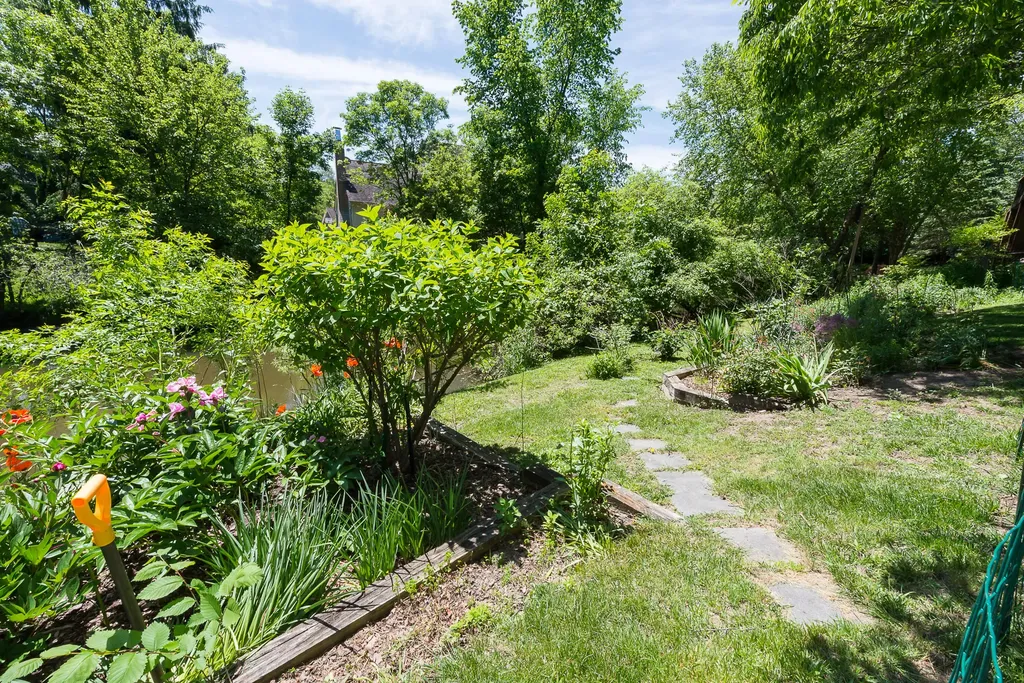 2365 Delaware Drive Ann Arbor City MI 48103