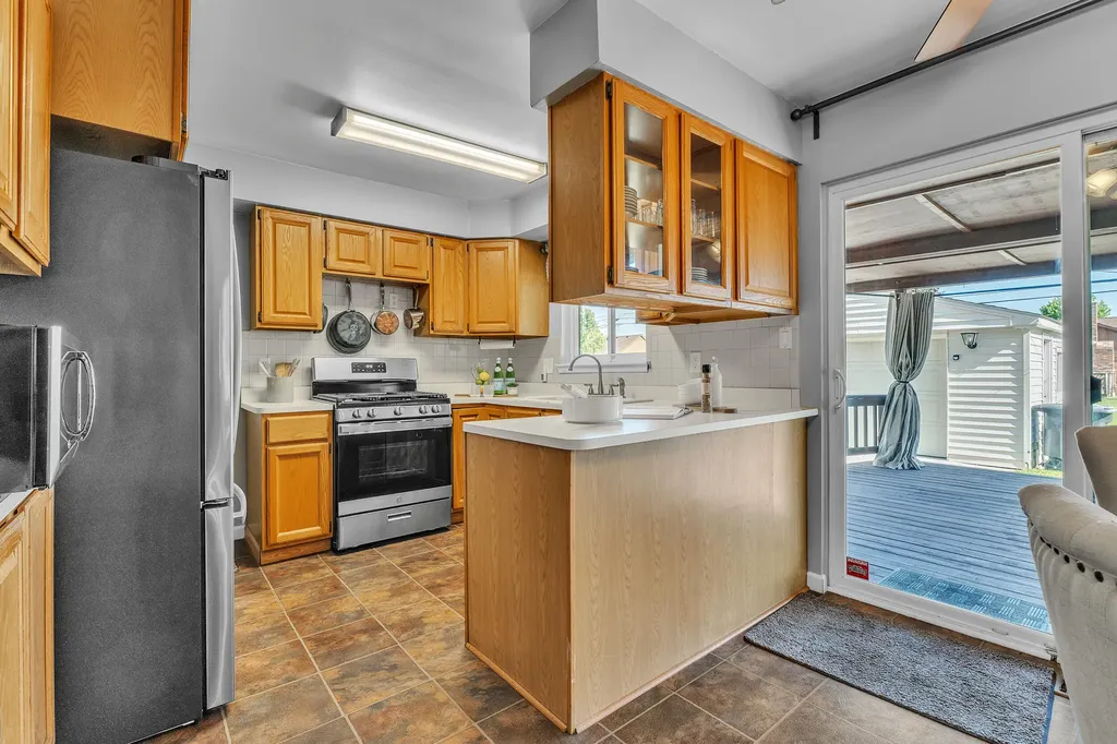 35968 Jamison Street Livonia City MI 48154