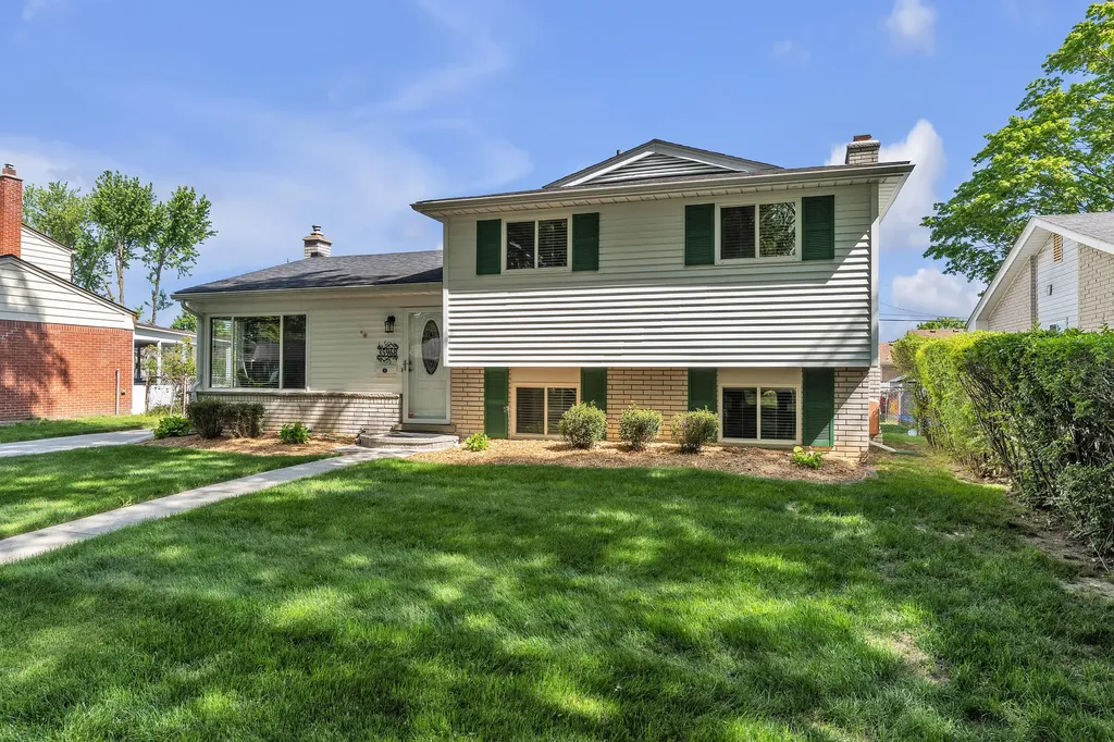 35968 Jamison Street Livonia City MI 48154