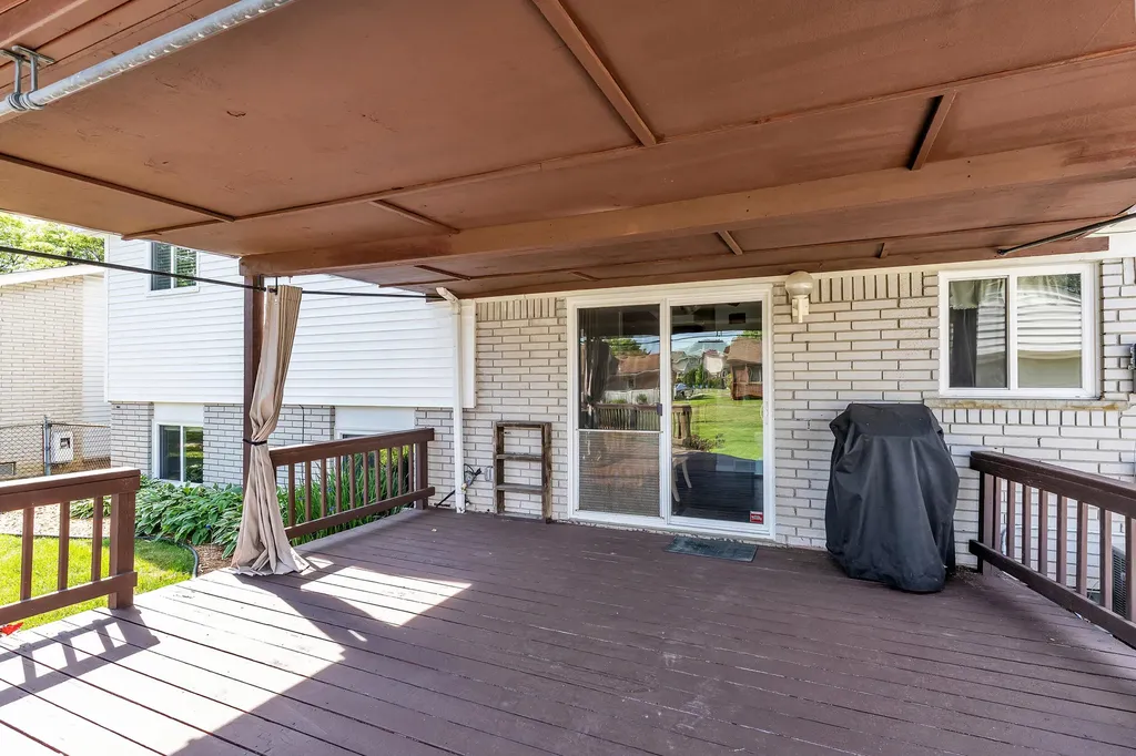 35968 Jamison Street Livonia City MI 48154