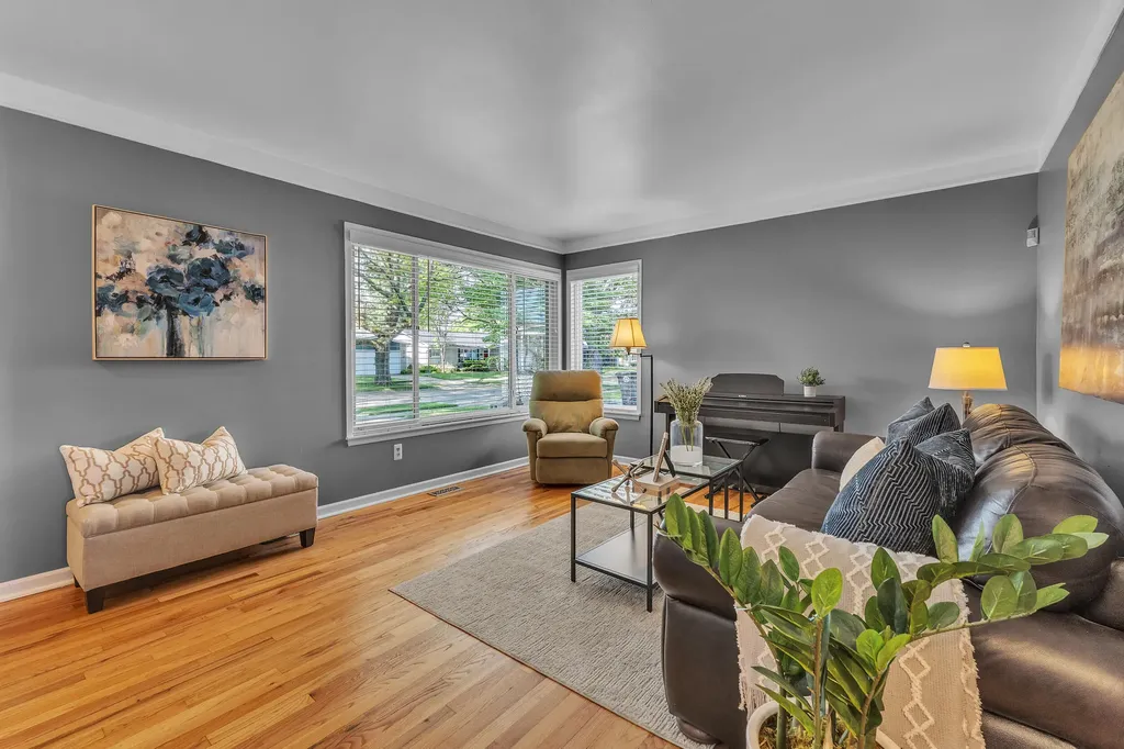 35968 Jamison Street Livonia City MI 48154