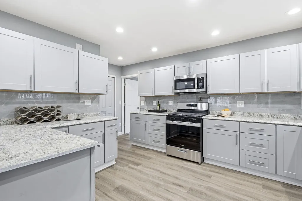 8065 Ogden Drive Sterling Heights City MI 48314