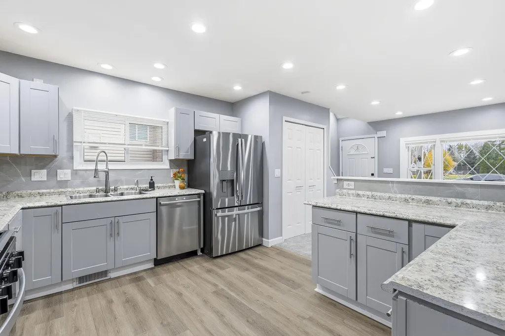 8065 Ogden Drive Sterling Heights City MI 48314