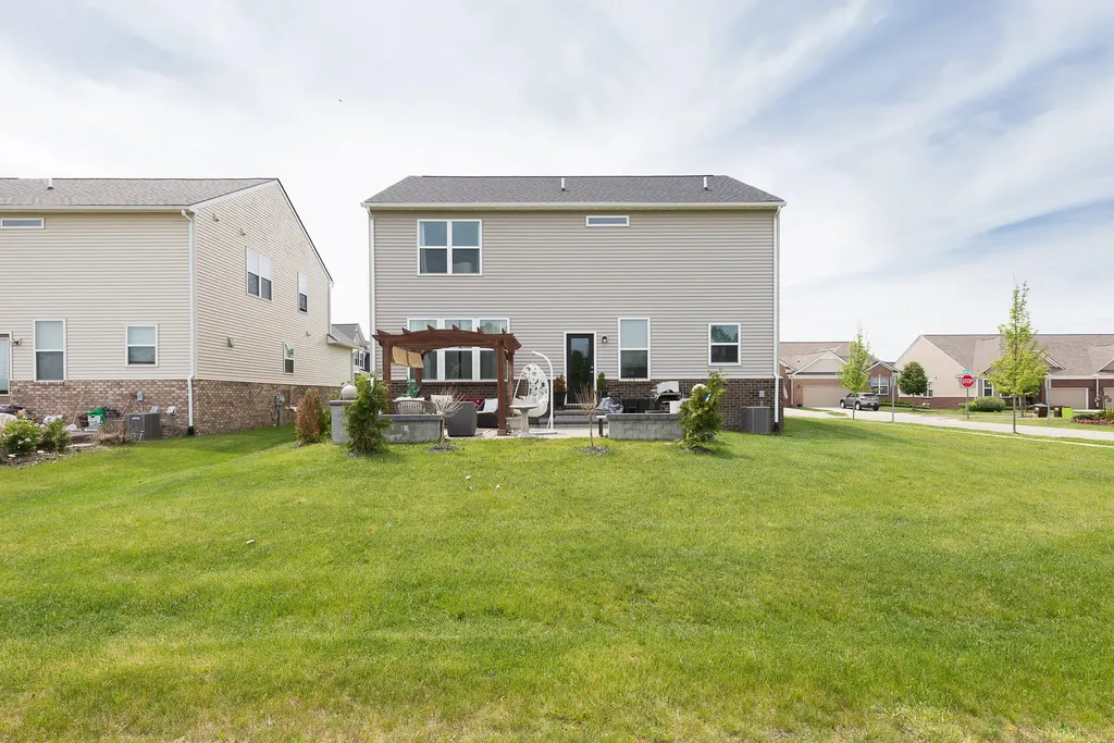 620 Holmdale Way Pittsfield Charter Township MI 48108