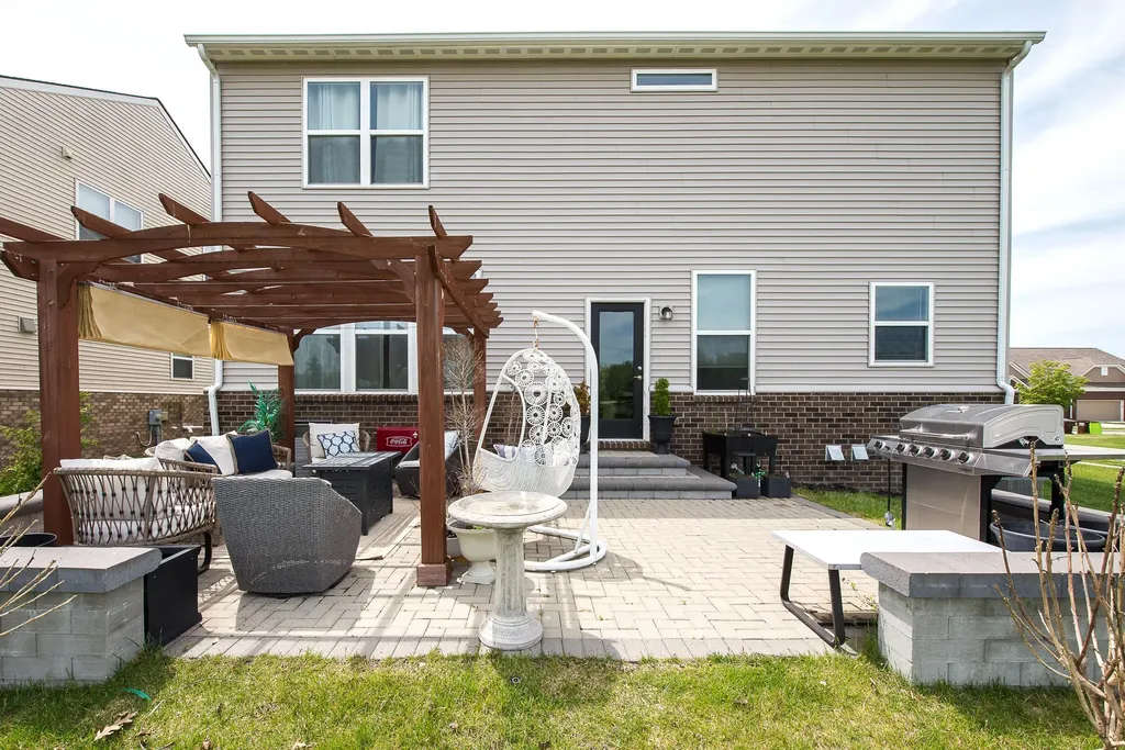 620 Holmdale Way Pittsfield Charter Township MI 48108