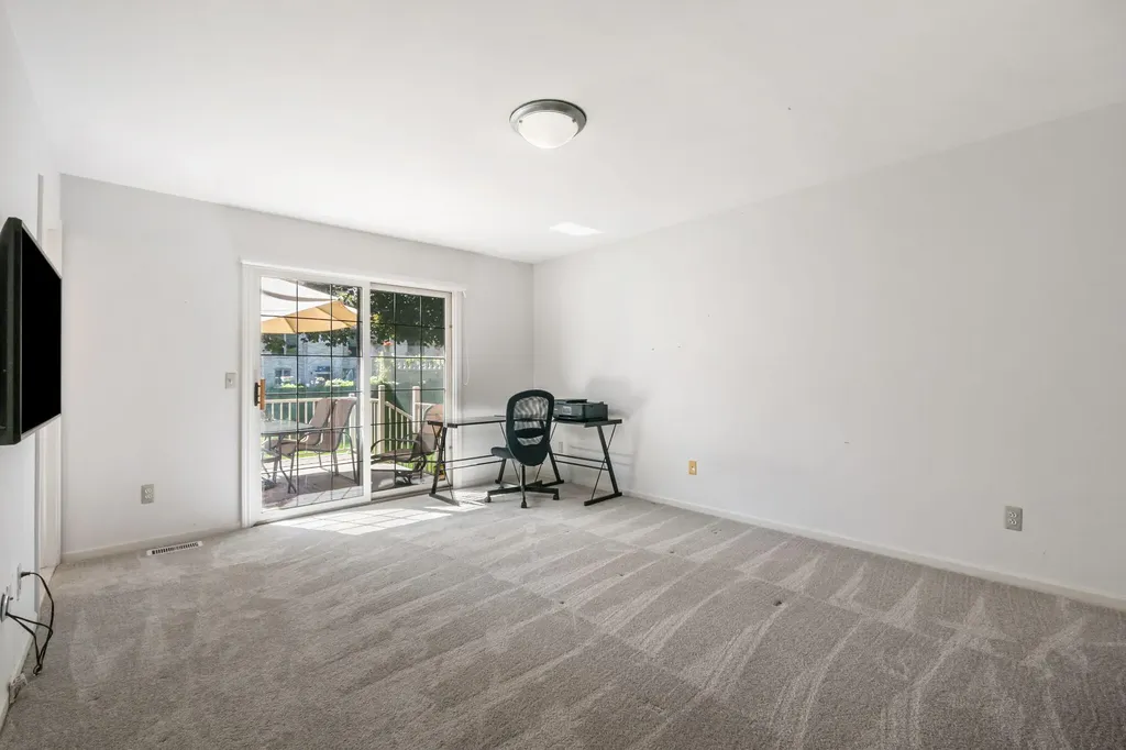 54661 Bellingham Drive Shelby Charter Township MI 48316