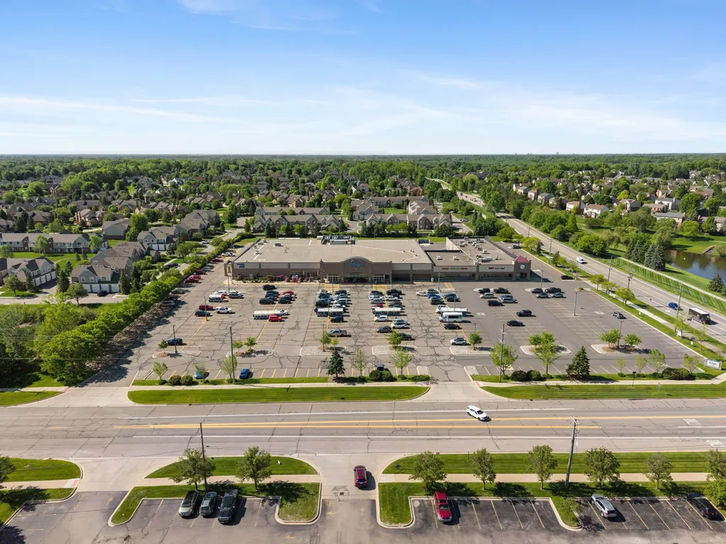 54661 Bellingham Drive Shelby Charter Township MI 48316