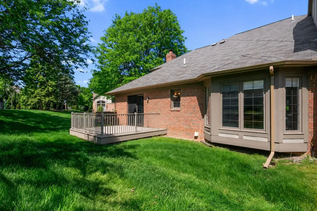 54661 Bellingham Drive Shelby Charter Township MI 48316