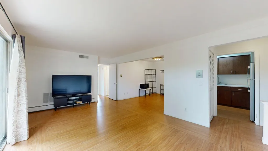 1225 Island Drive Ann Arbor City MI 48105