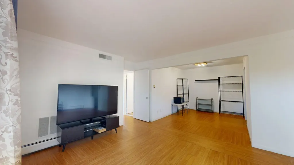 1225 Island Drive Ann Arbor City MI 48105