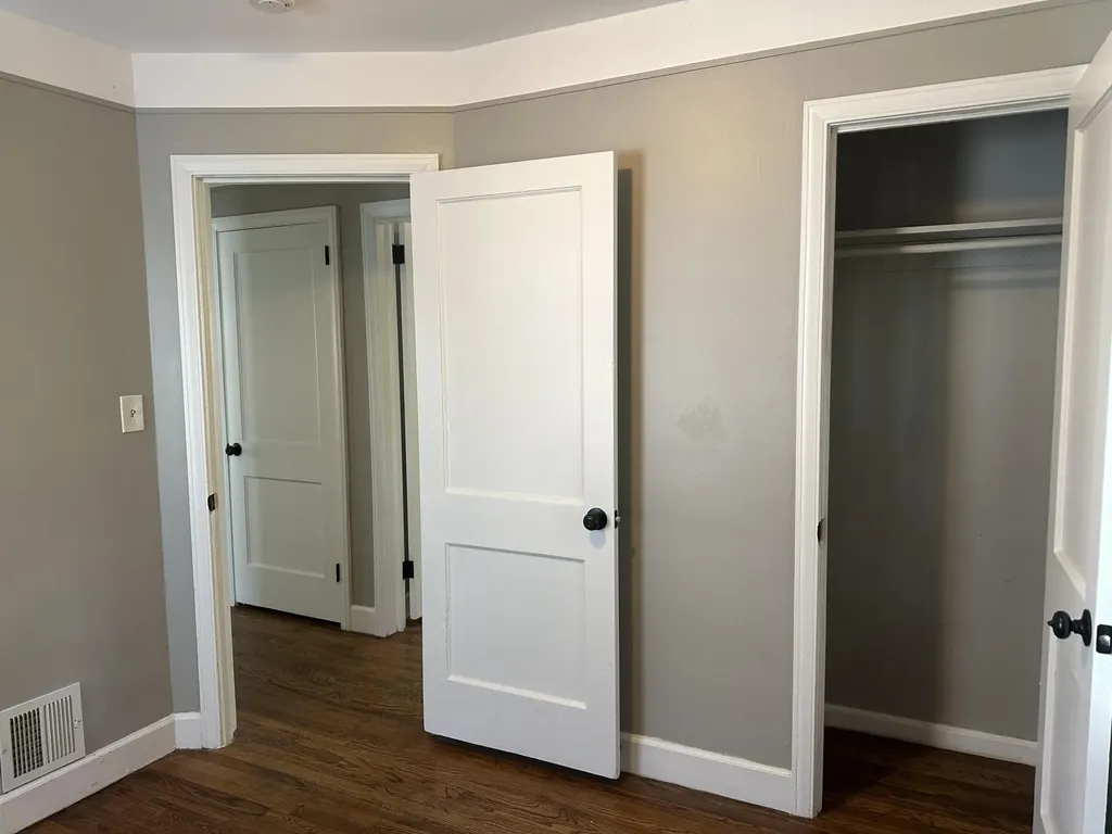19348 Washtenaw Street Harper Woods City MI 48225