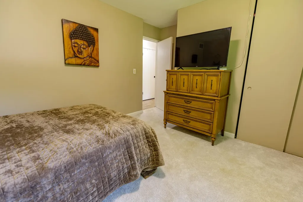2522 Lafay Drive West Bloomfield Charter Township MI 48324