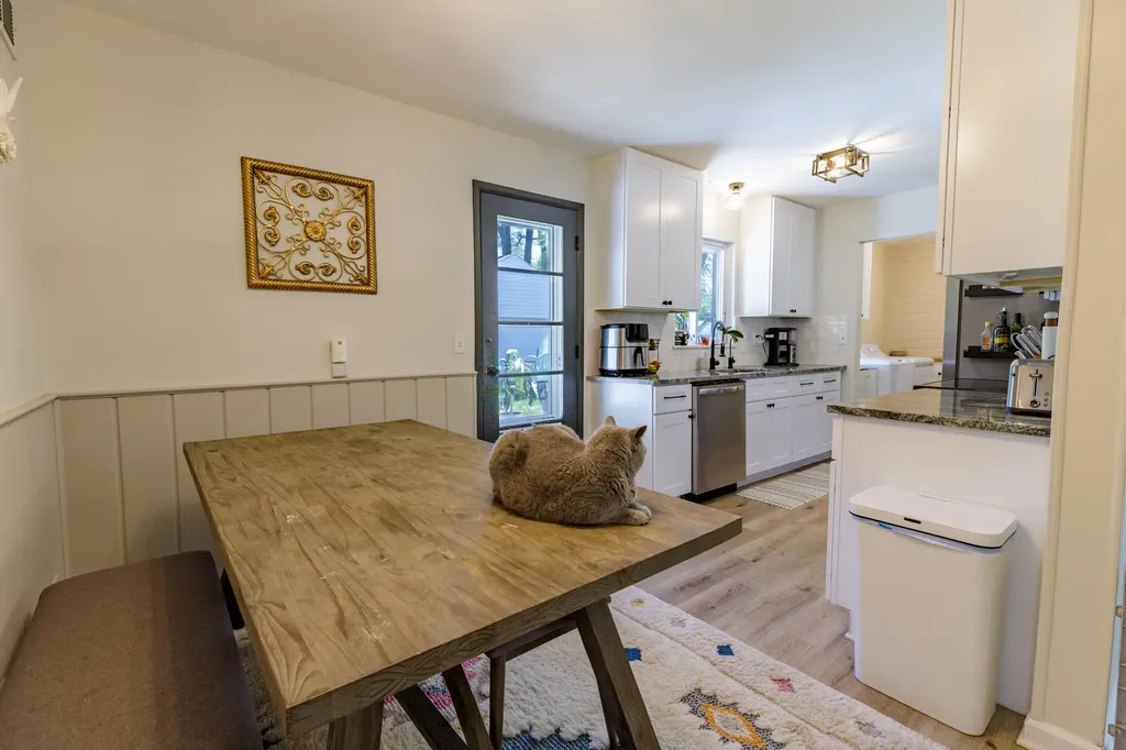 2522 Lafay Drive West Bloomfield Charter Township MI 48324