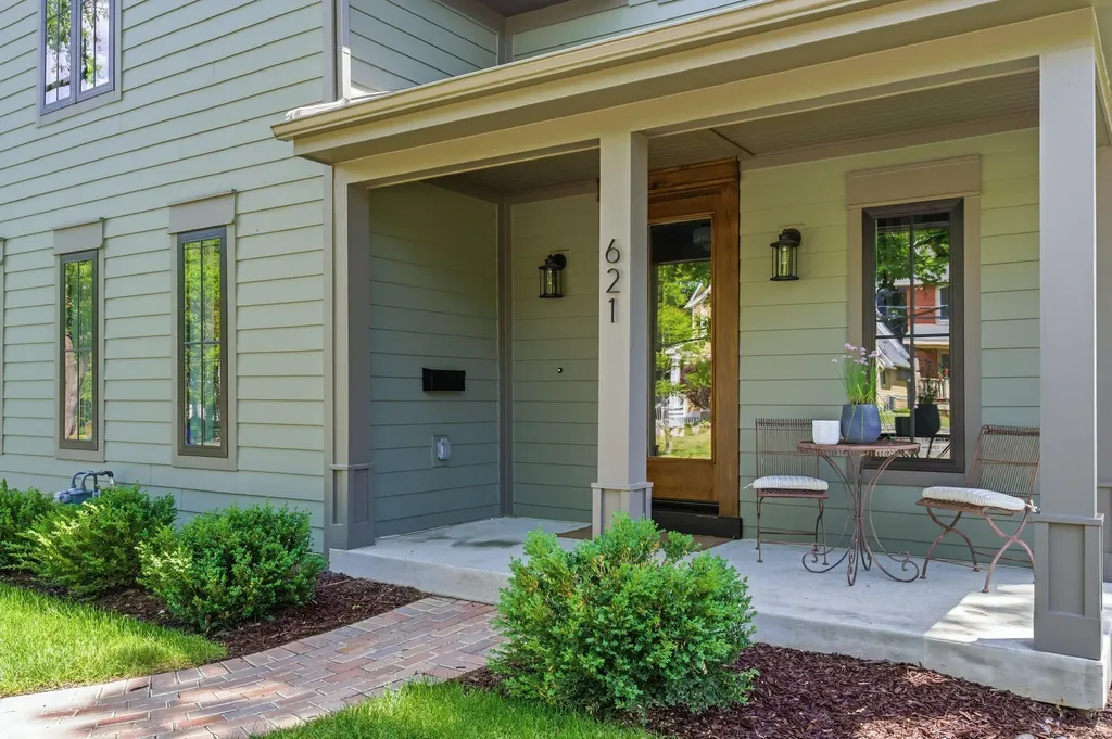 621 W Summit Street Ann Arbor City MI 48103