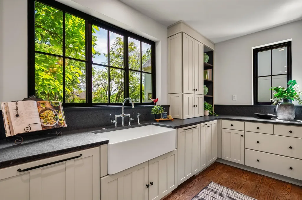 621 W Summit Street Ann Arbor City MI 48103