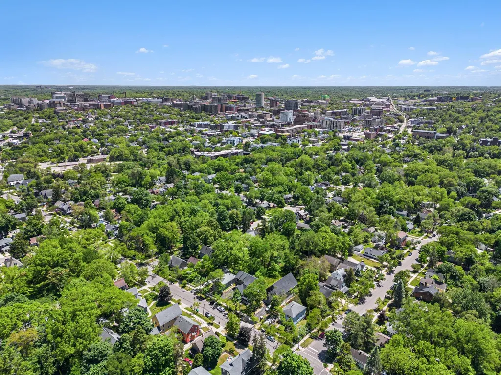 621 W Summit Street Ann Arbor City MI 48103