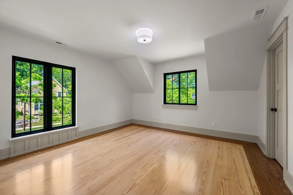 621 W Summit Street Ann Arbor City MI 48103