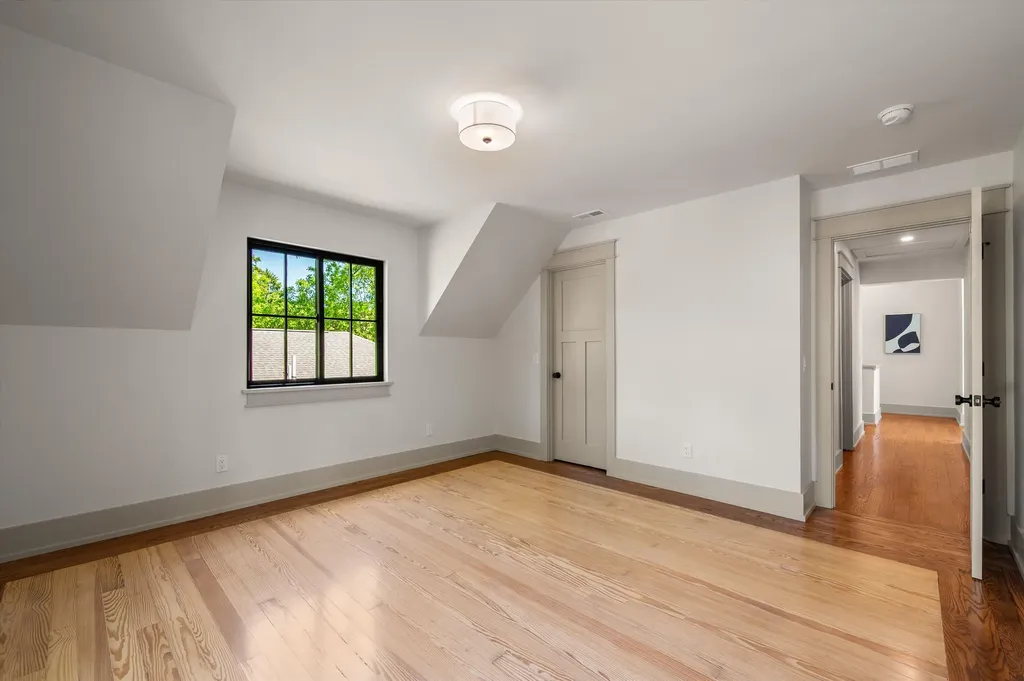 621 W Summit Street Ann Arbor City MI 48103