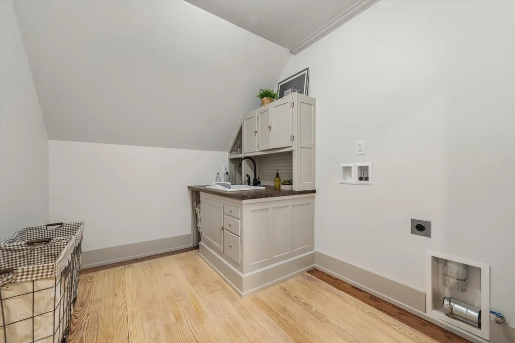 621 W Summit Street Ann Arbor City MI 48103