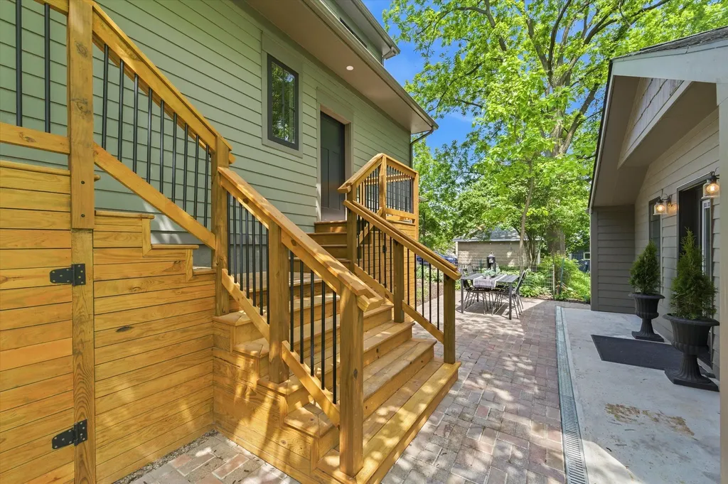 621 W Summit Street Ann Arbor City MI 48103