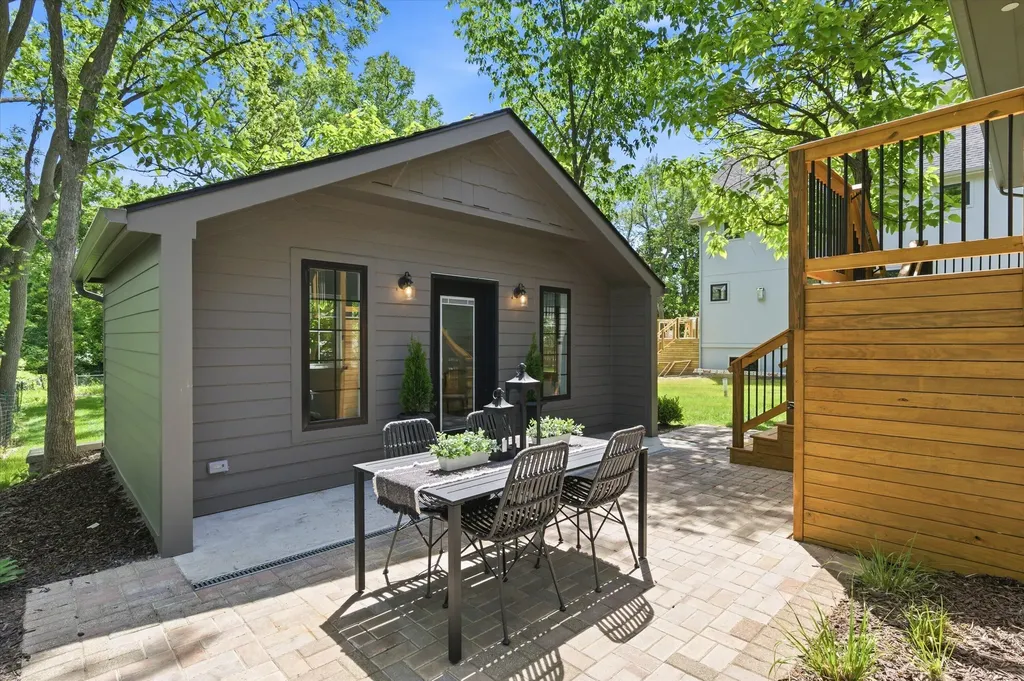 621 W Summit Street Ann Arbor City MI 48103