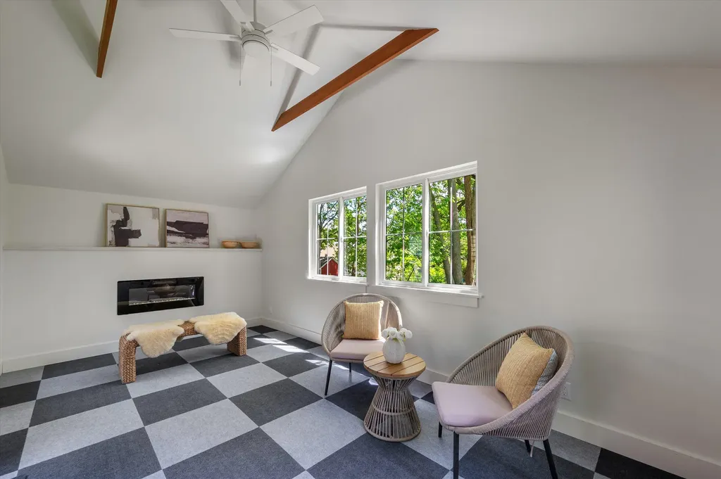 621 W Summit Street Ann Arbor City MI 48103