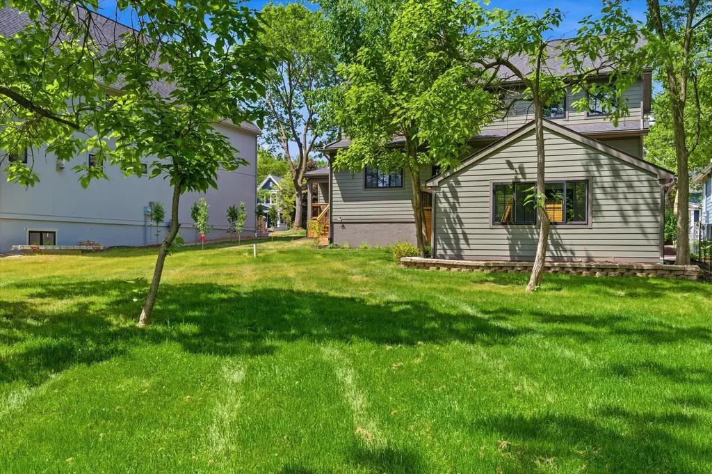 621 W Summit Street Ann Arbor City MI 48103