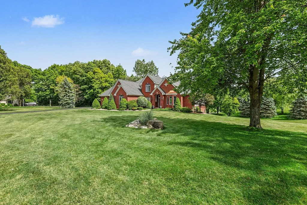 85 Timber Ridge Court York Charter Township MI 48160