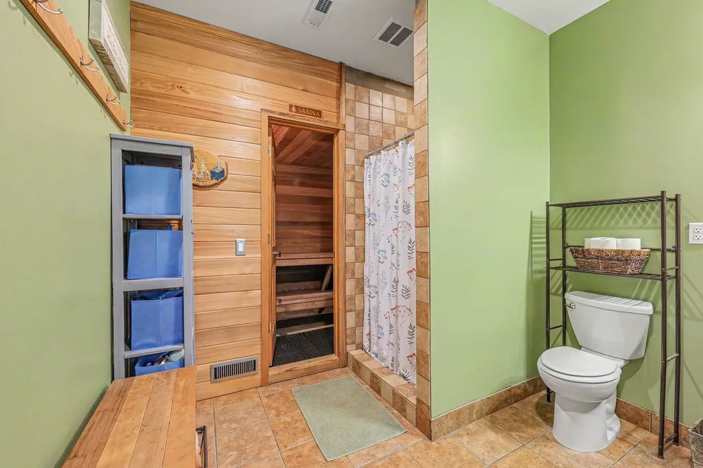 85 Timber Ridge Court York Charter Township MI 48160