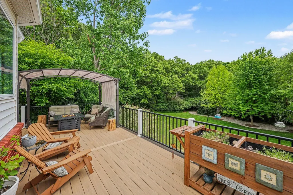 85 Timber Ridge Court York Charter Township MI 48160