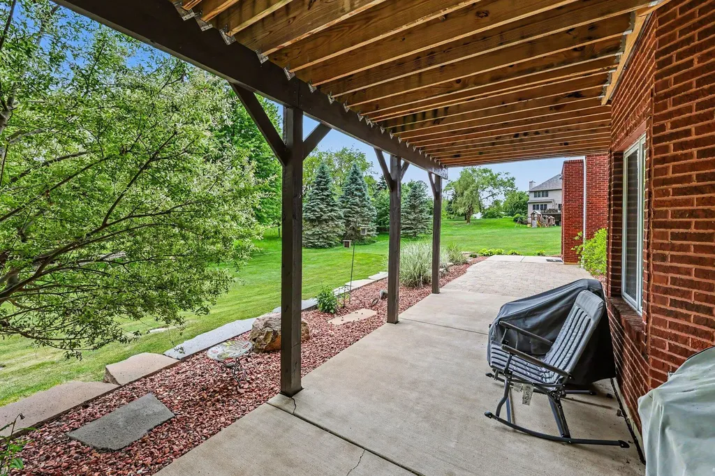 85 Timber Ridge Court York Charter Township MI 48160