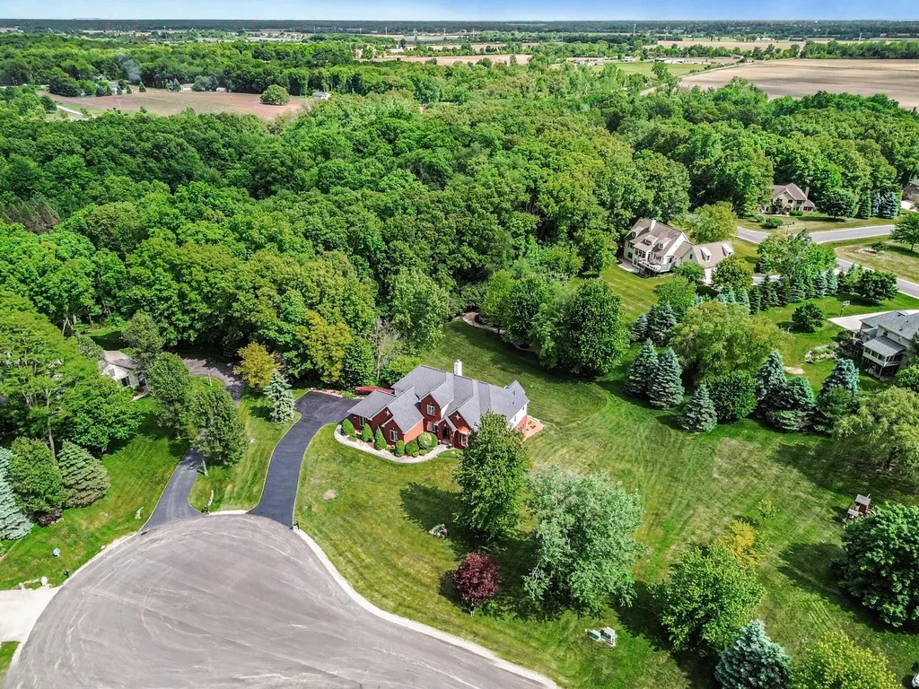 85 Timber Ridge Court York Charter Township MI 48160