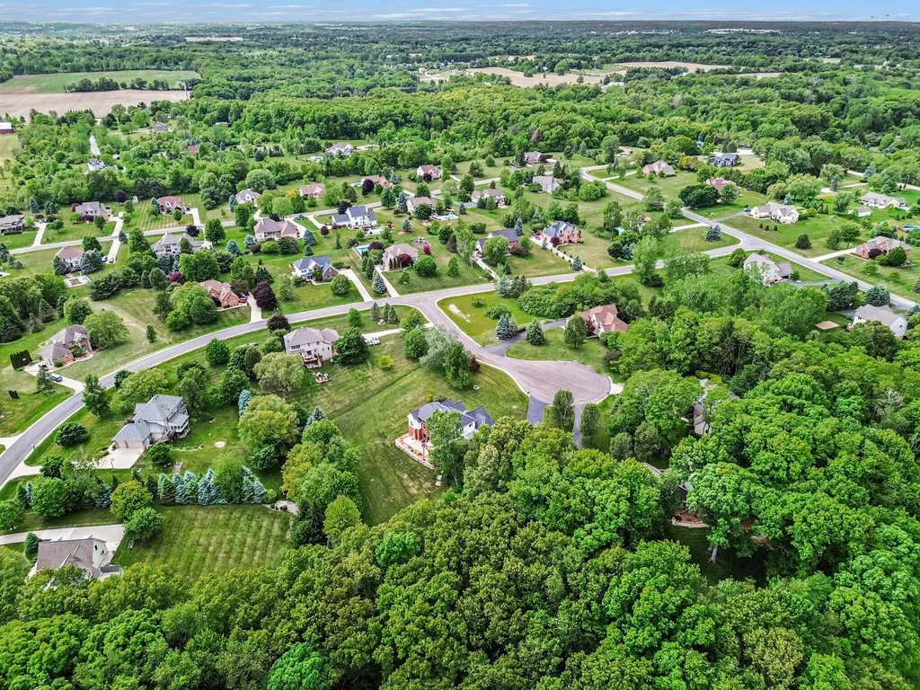 85 Timber Ridge Court York Charter Township MI 48160