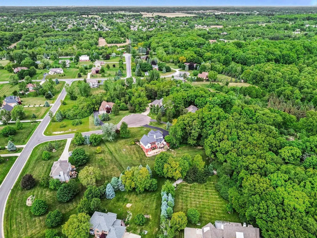85 Timber Ridge Court York Charter Township MI 48160