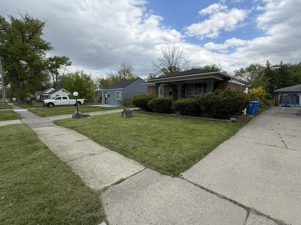 26703 Norfolk Street Inkster City MI 48141