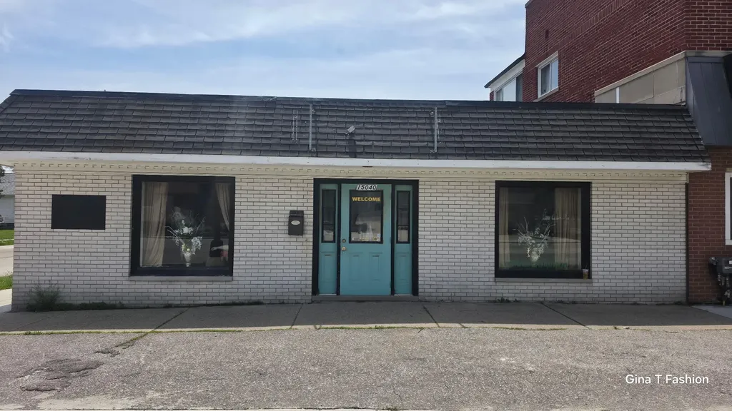 15040 E 9 Mile Road Eastpointe City MI 48021